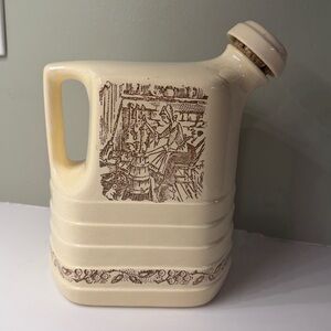 Universal Cambridge refrigerator pitcher - VINTAGE